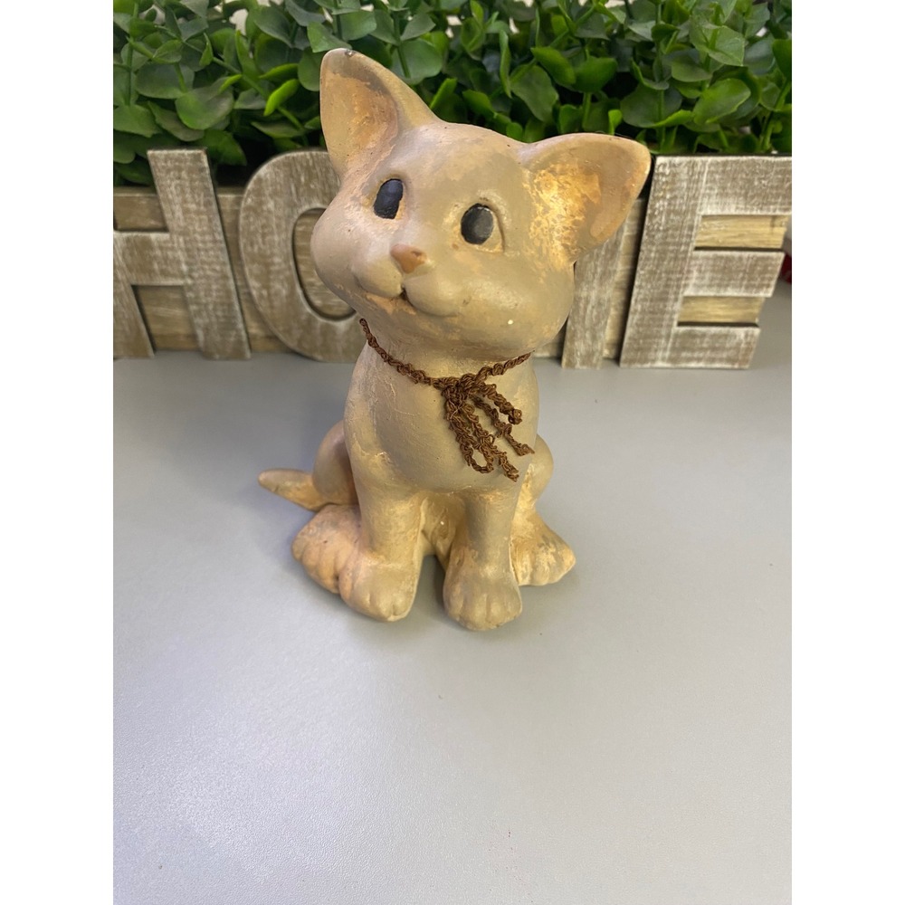 Cute Sitting Kitten Cat Figurine‎ with Necklace Home Decor Accent
